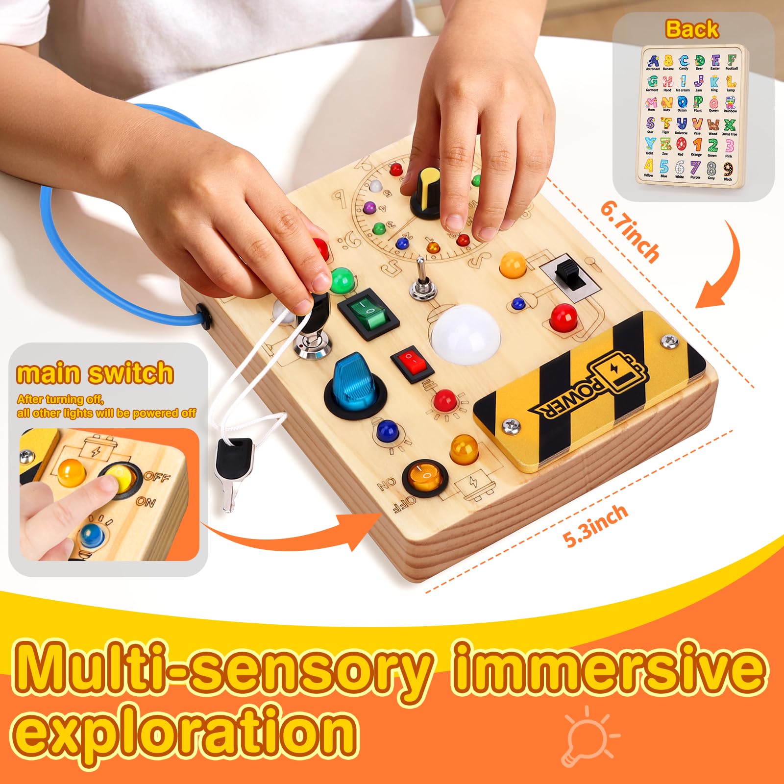 Grarain niño usando el Busy Board en viaje para entretenimiento educativo