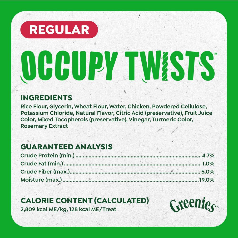 Greenies twists sobre madera destacando textura y aspecto apetecible