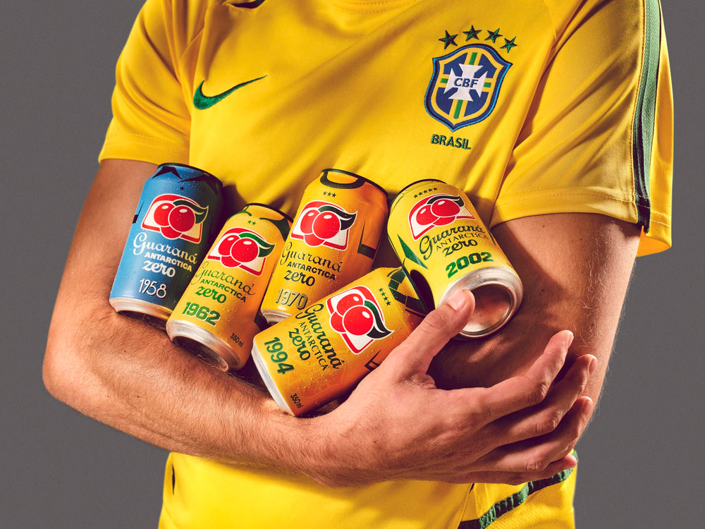 Guaraná ANTARCTICA Zero en mesa con comida, aporta frescura sin azúcar