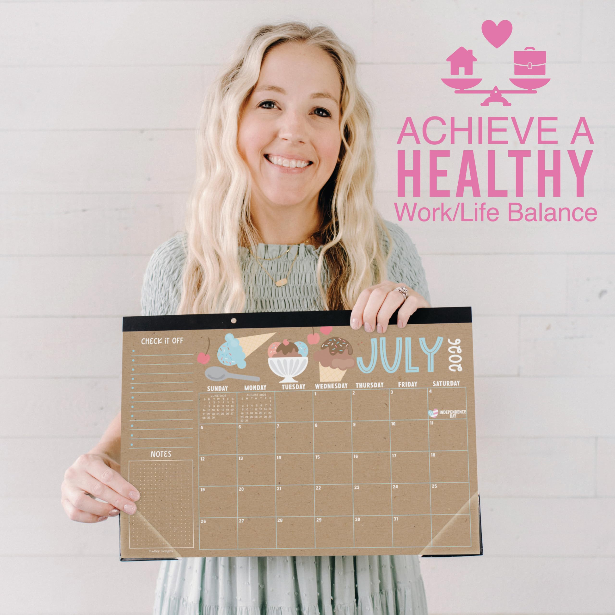 Hadley Designs profesora usando el calendario para planificar clases
