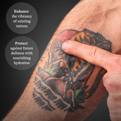 Harry’s Tattoo Frost junto a objetos para comparar tamaño y facilitar dosificación
