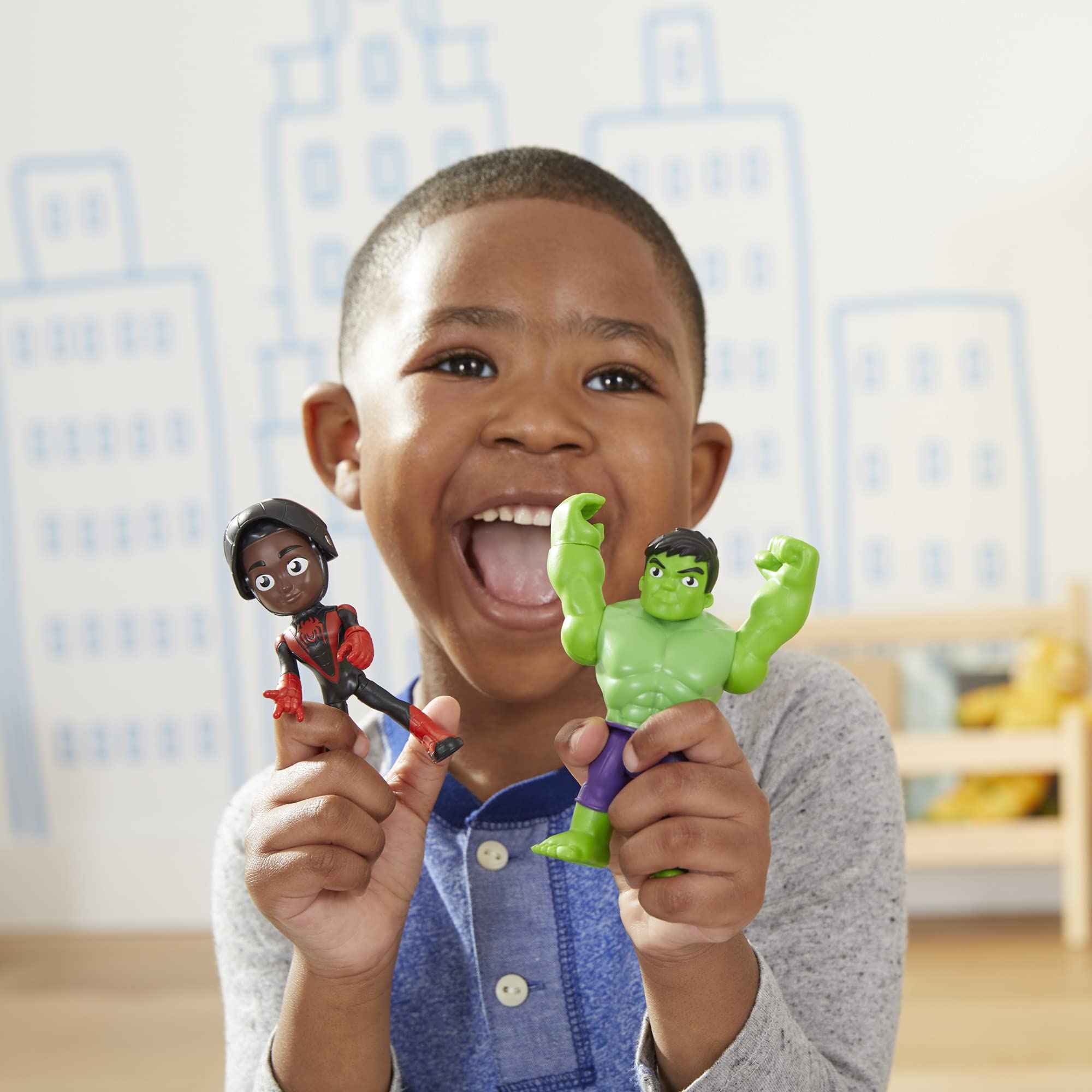 Hasbro Black Panther and Hulk pairing for team play and storytelling