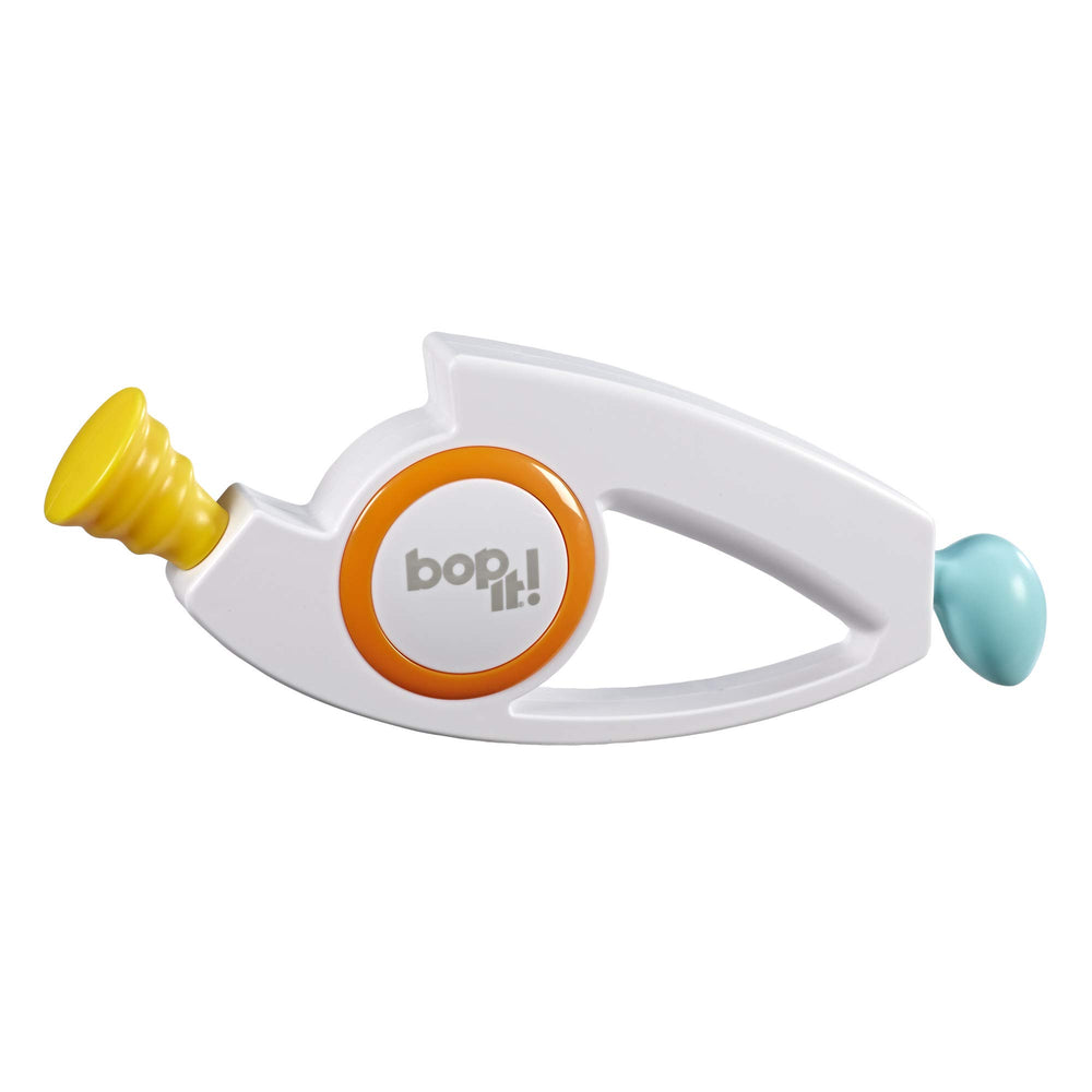 Hasbro Bop It detalle de textura del plástico y agarre, facilita su manejo seguro