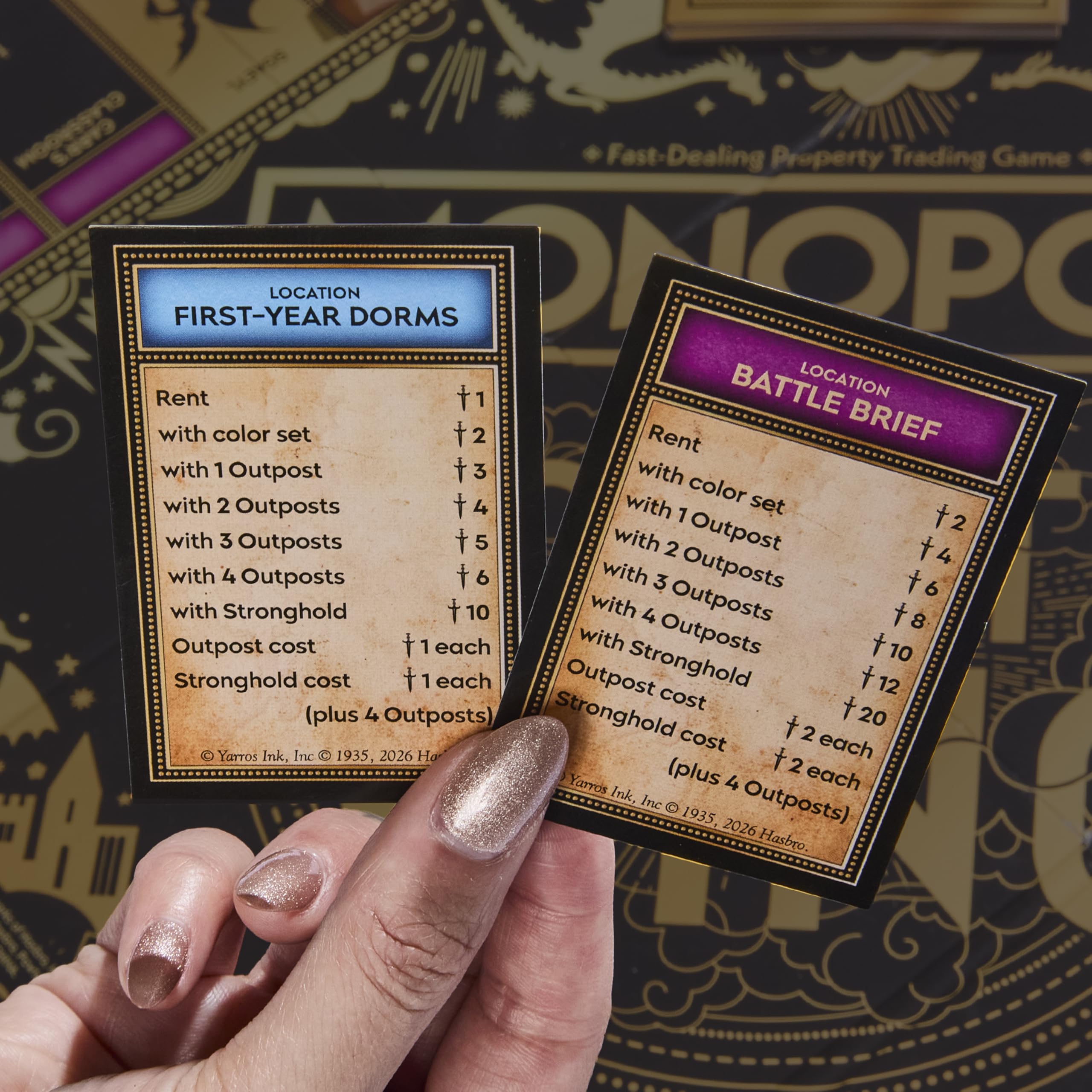 Hasbro Gaming piezas Outposts y Strongholds en el tablero, estrategia palpable