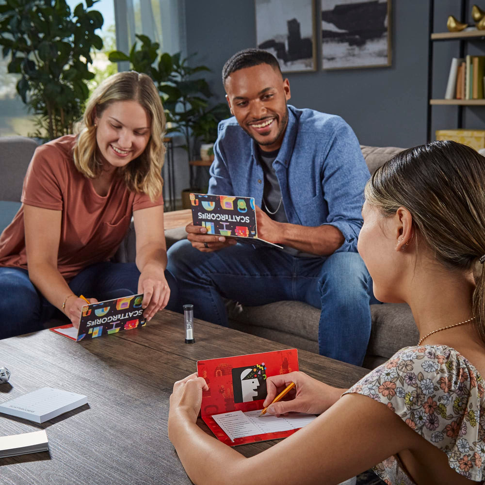 Hasbro Gaming código QR en la caja que permite usar temporizador y dado virtual