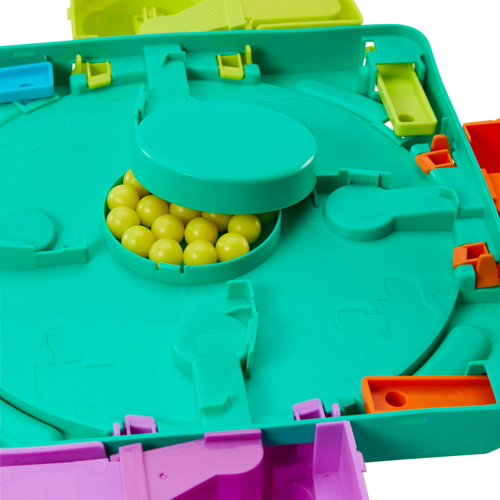 Hasbro dino close-up de la palanca para accionar el dino y su fácil uso por niños