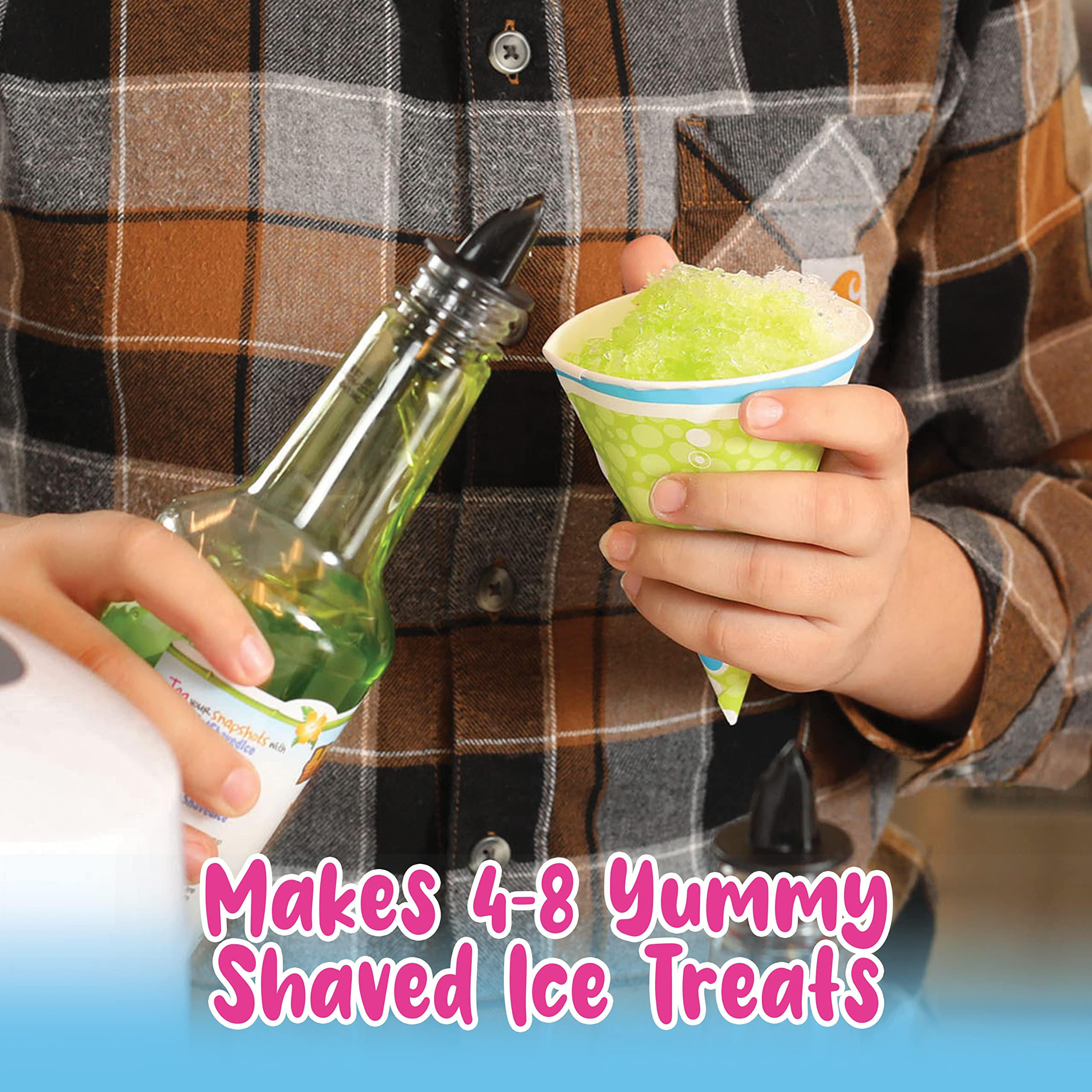 Hawaiian Shaved Ice tamaño de botella junto a vaso para comparar ración