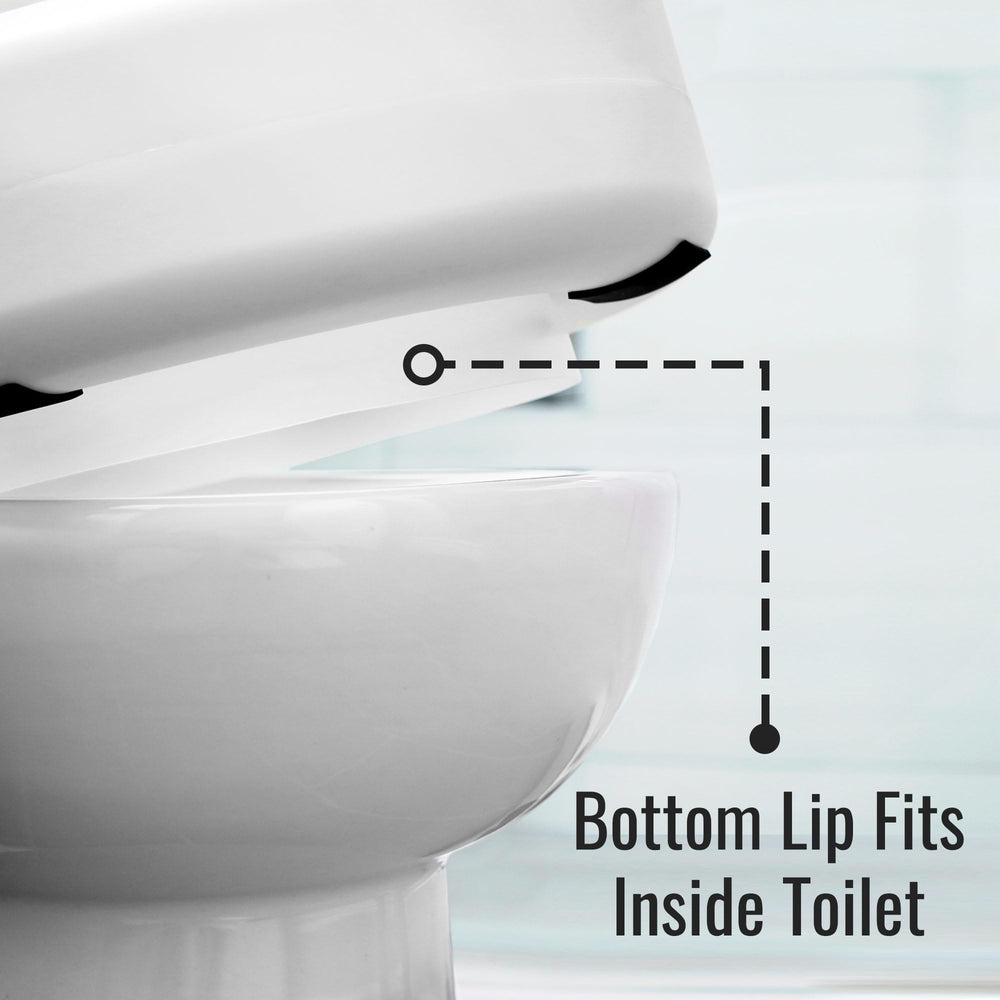 HealthSmart persona transportando el asiento ligero fácilmente entre baños