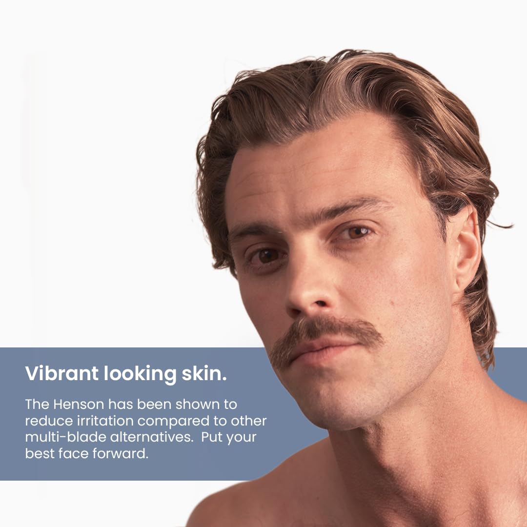 Henson Shaving maquinilla en un baño, estética y sostenibilidad diaria