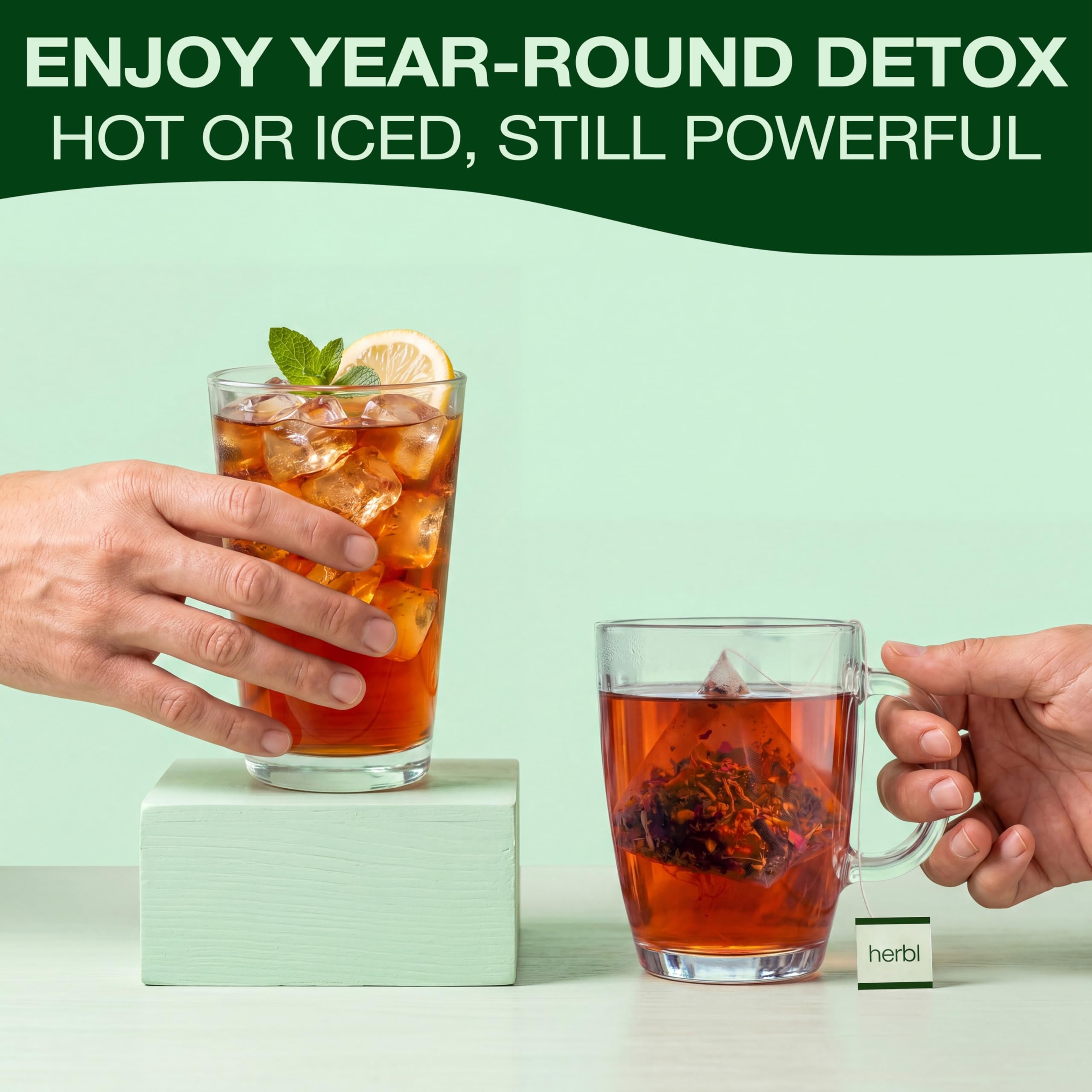 herbl vaso de té helado en ambiente lifestyle para hidratación refrescante