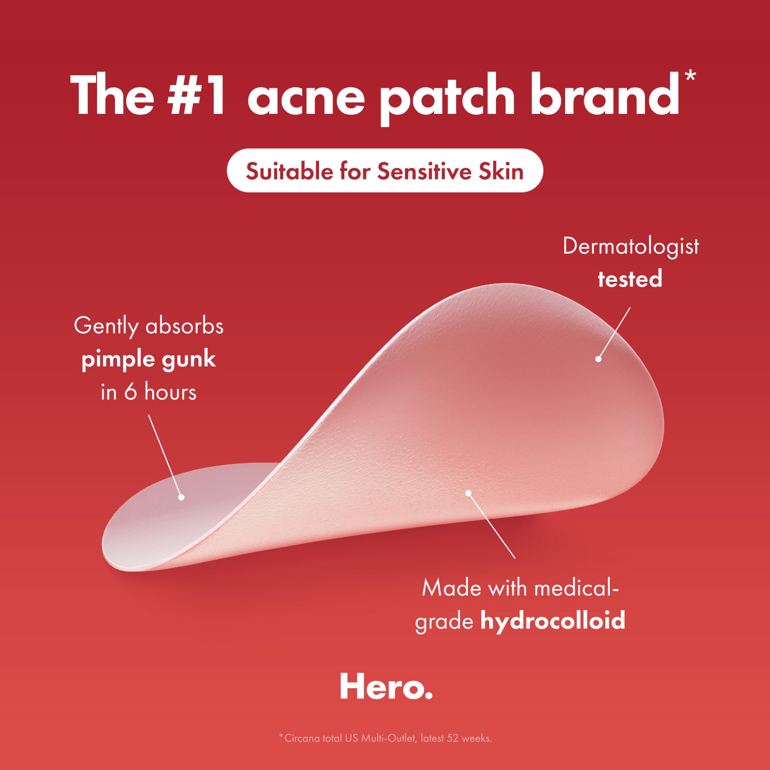 Hero Cosmetics manos retirando un parche demostrando extracción suave sin irritación