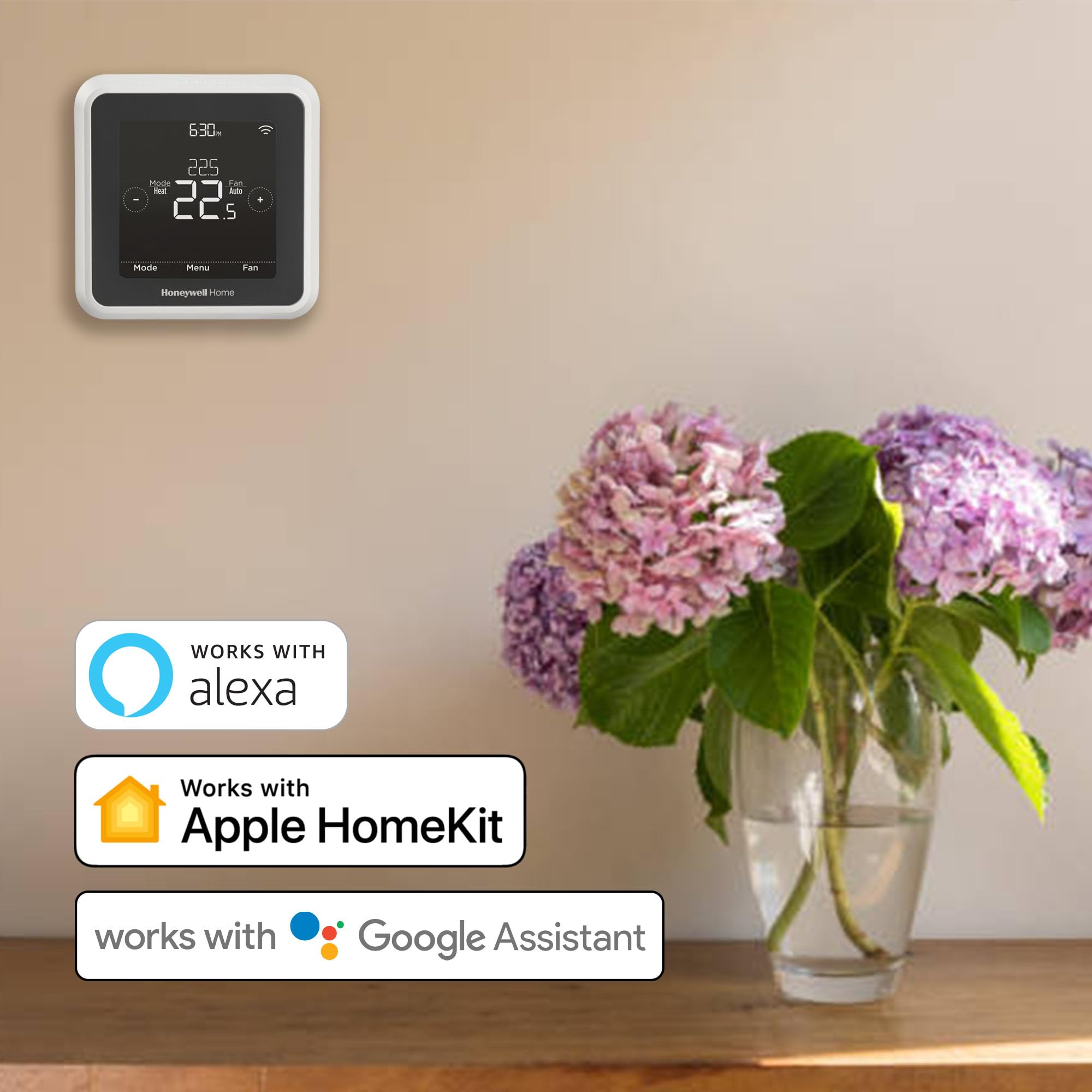 Honeywell Home T5 app en smartphone demostrando control remoto y conveniencia
