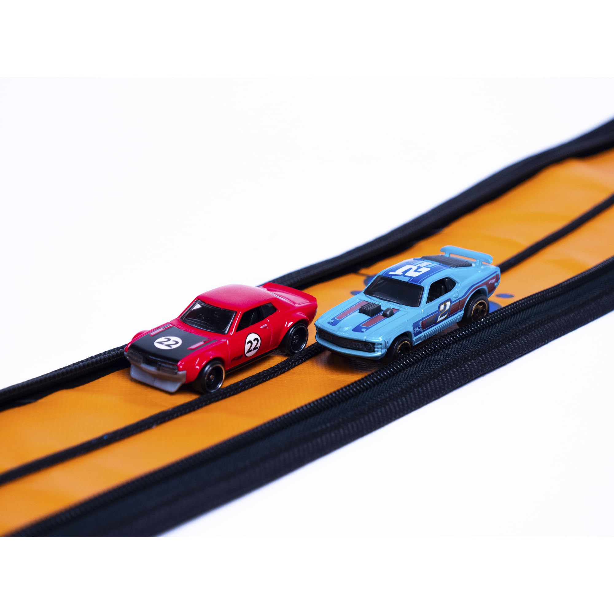 Hot Wheels ZipBin Wheelie comparación tamaño para almacenamiento compacto