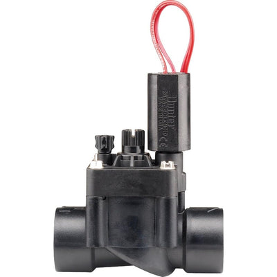 Hunter PGV vista frontal mostrando cuerpo robusto y rosca de 1 pulgada, durabilidad garantizada