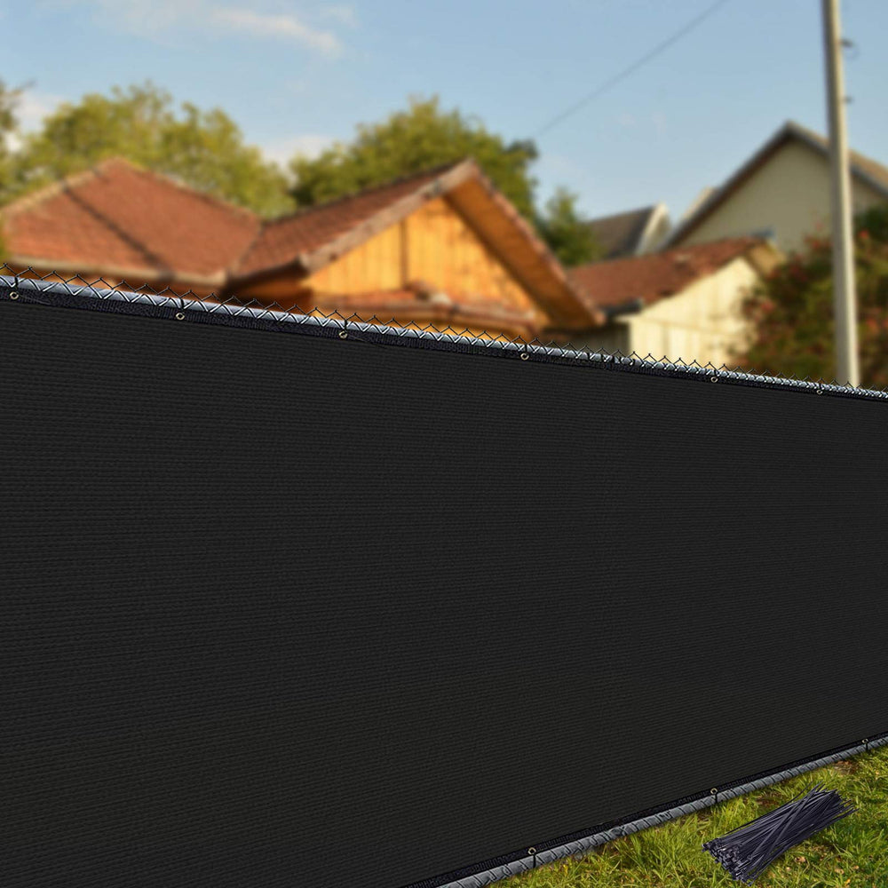 i COVER poolside installation providing discreet wind and view protection