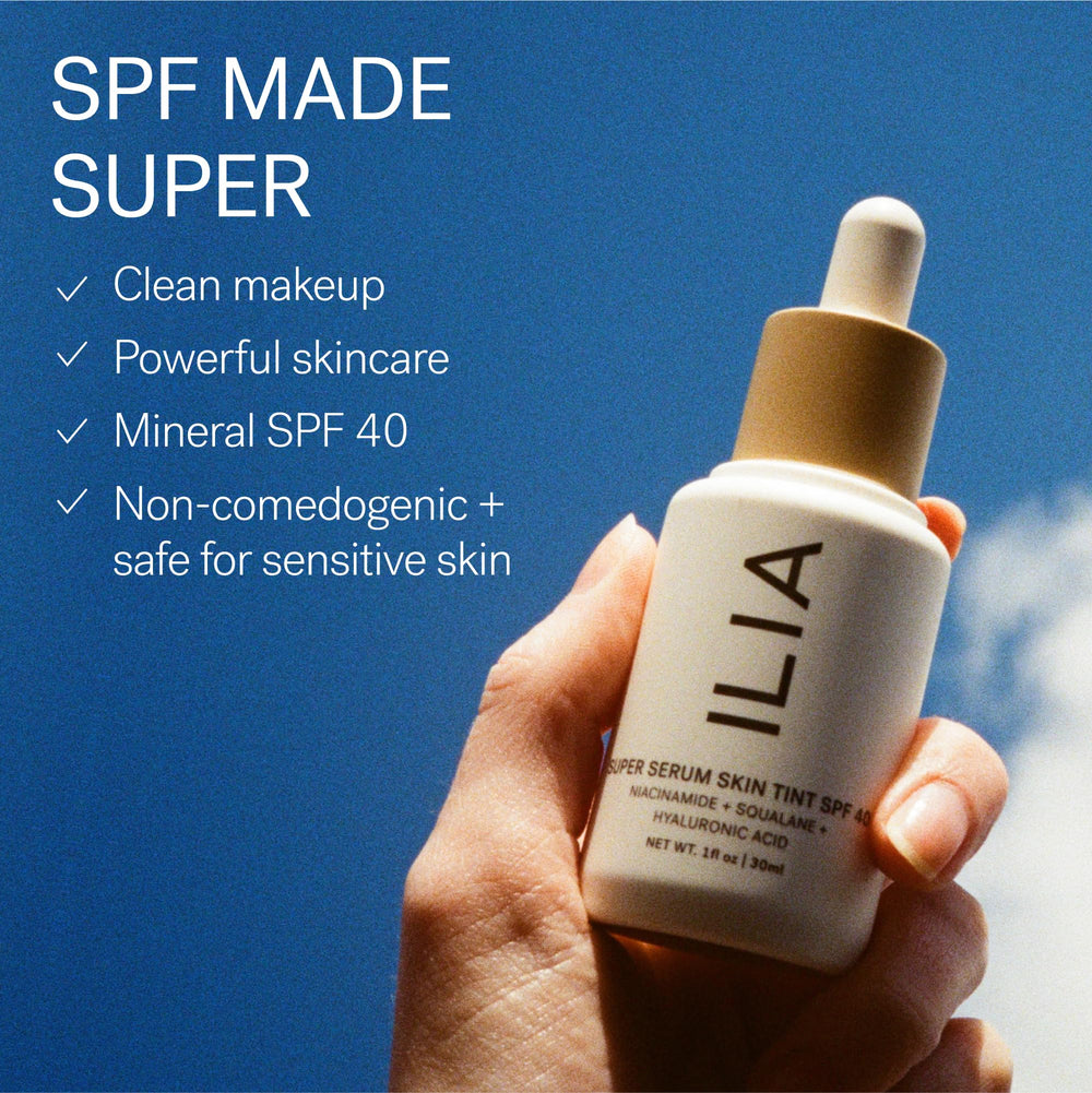 ILIA bottle beside ingredient icons featuring hyaluronic acid and niacinamide benefits