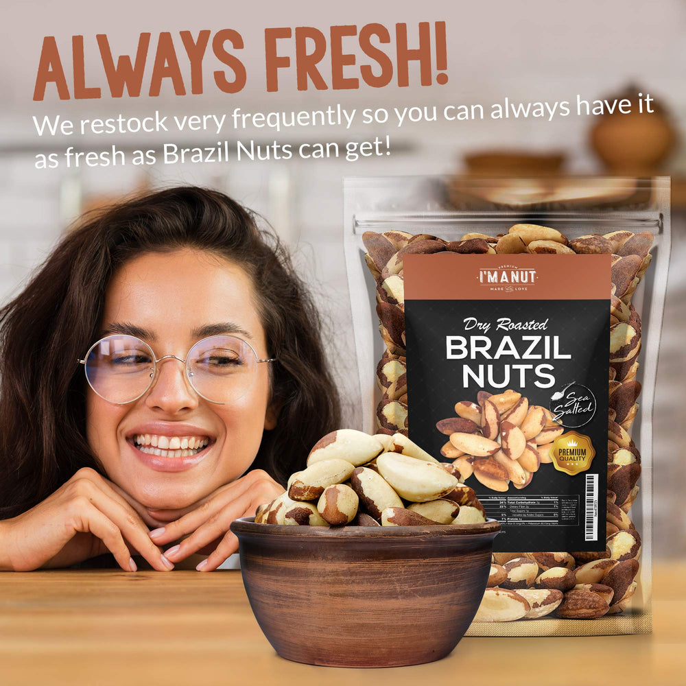 I'm A Nut nueces servidas como snack saludable en mano