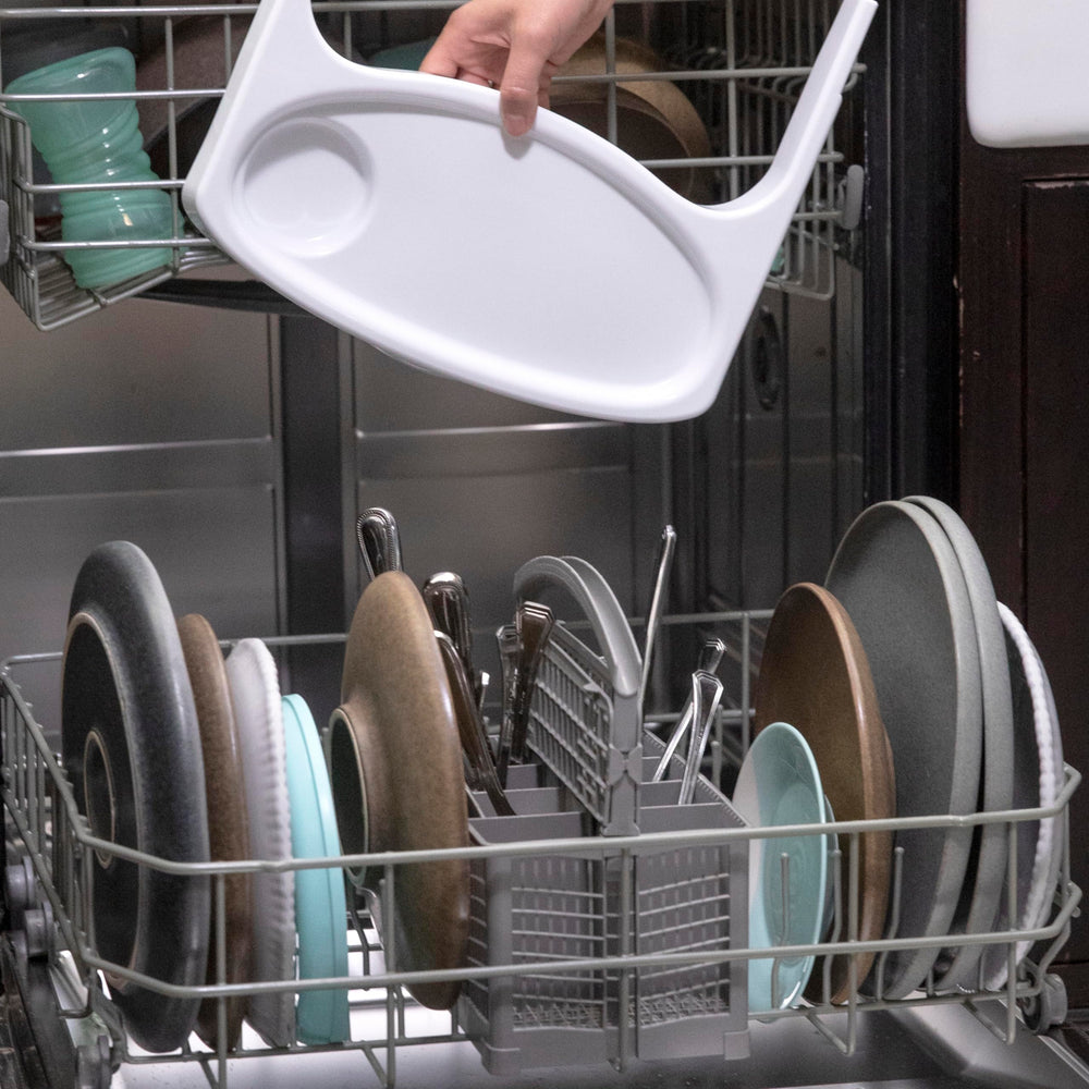 Ingenuity Baby Base comparación de tamaño que muestra dimensiones compactas