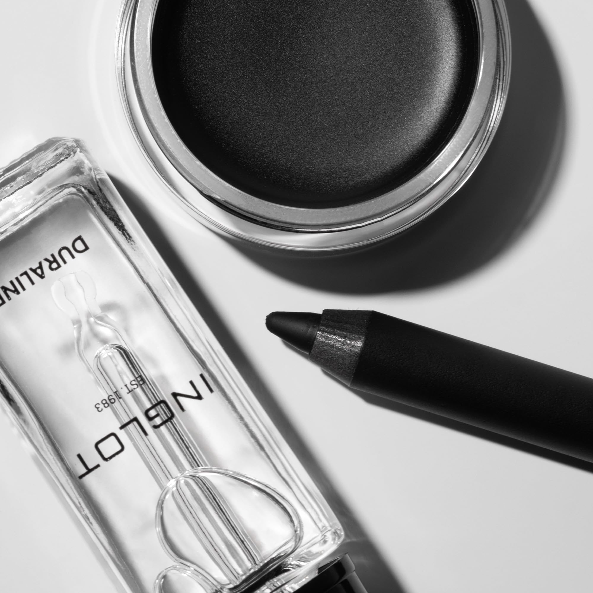 Inglot etiqueta de ingredientes hipoalergénicos detallada y legible