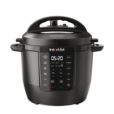 Instant Pot frente y panel mostrando controles claros y fácil uso