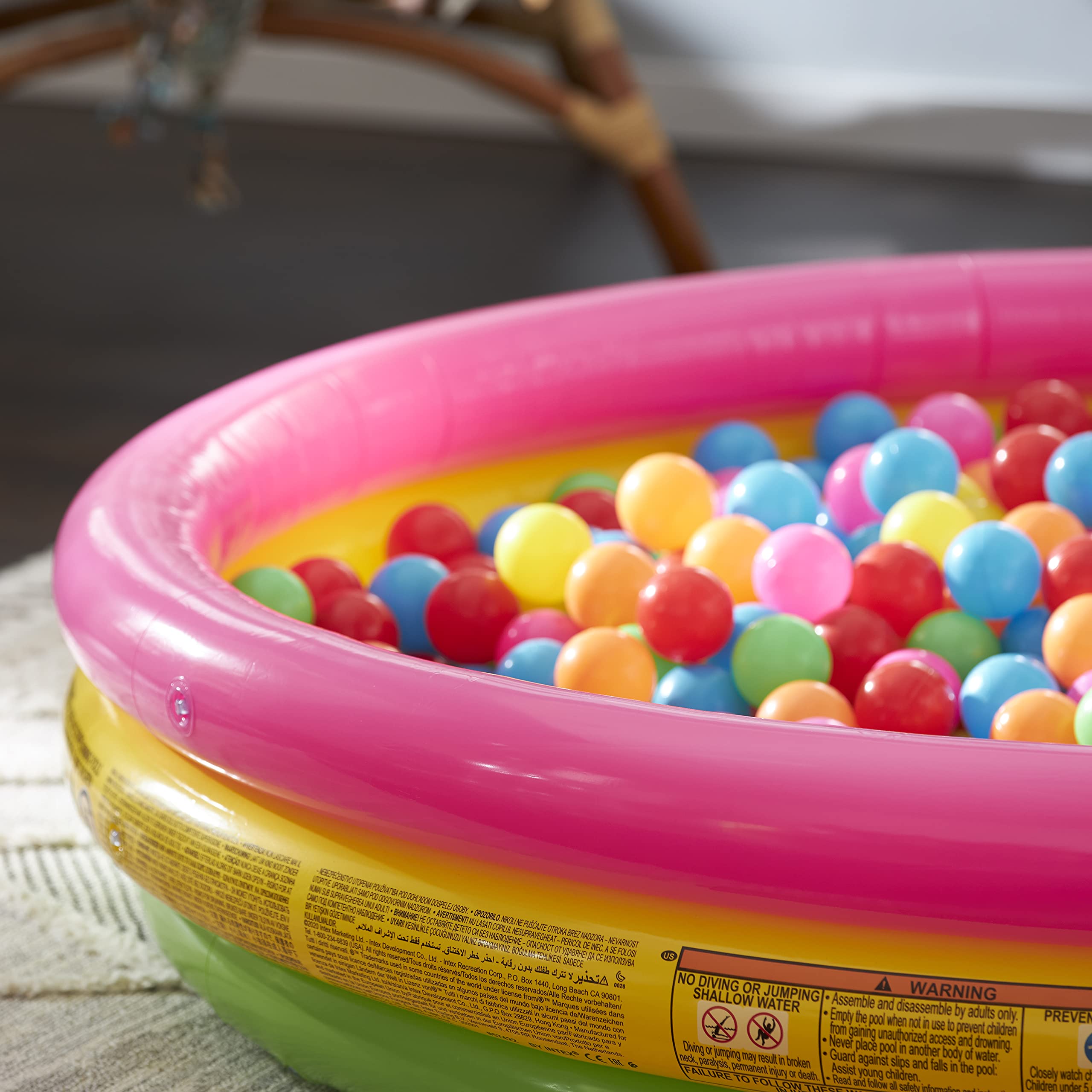 Intex piscina plegada lista para guardar y ahorrar espacio