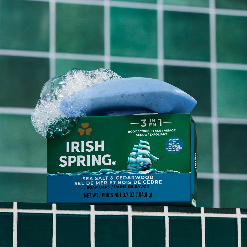 Irish Spring barra vista cercana con borde limpio, beneficio detalle del producto