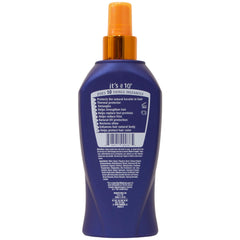 It's a 10 Haircare producto en mano para mostrar tamaño y uso diario