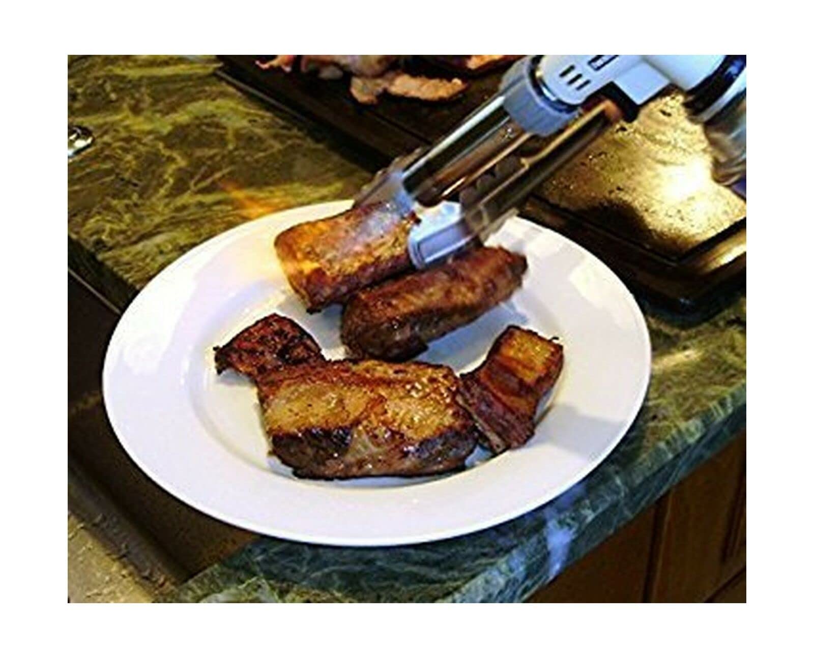 Iwatani PRO2 terminando filete sobre parrilla, añade corteza y sabor en minutos