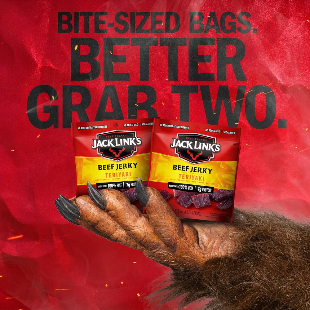 Jack Link's jerky teriyaki junto a mano y elementos de referencia, muestra el tamaño real