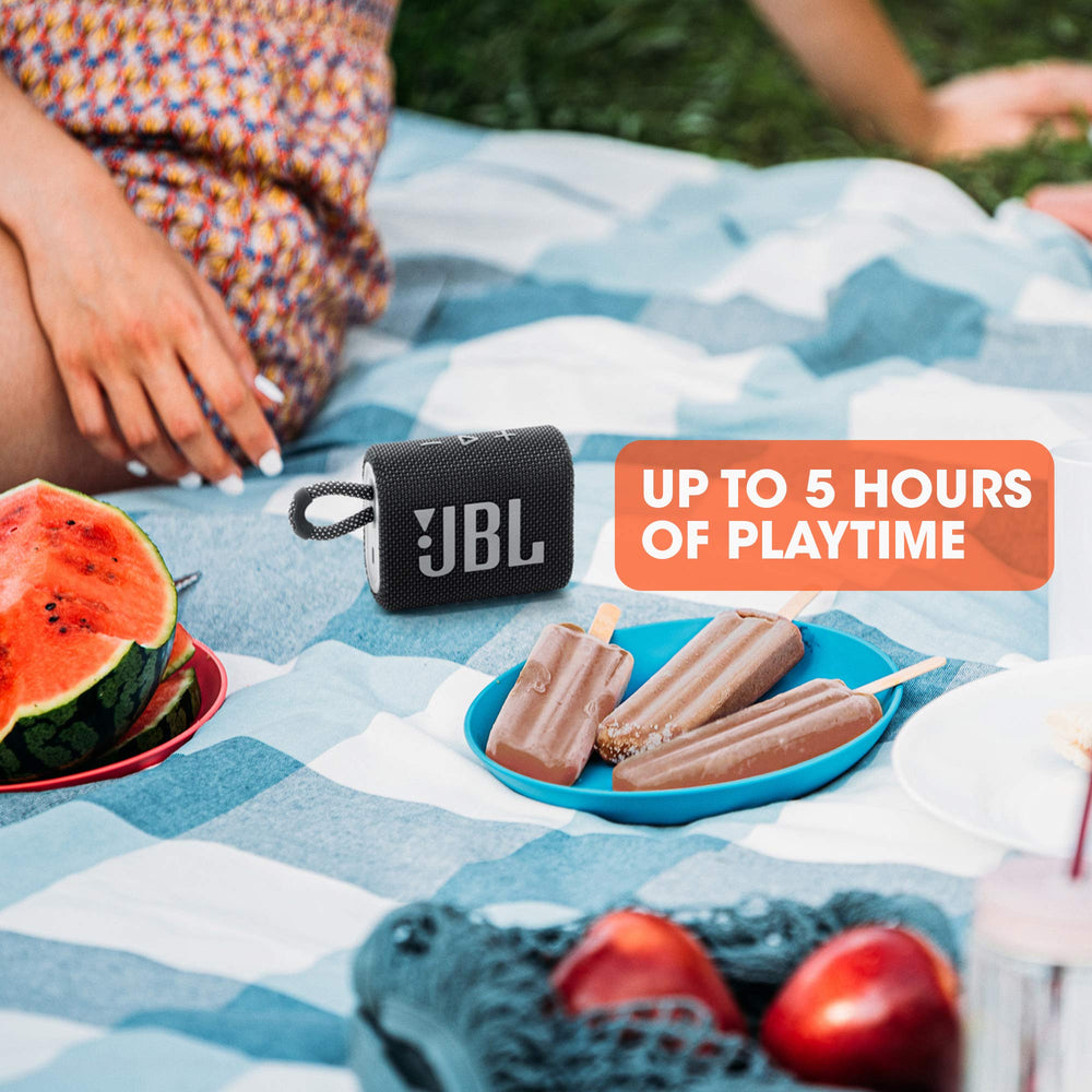 JBL Go 3 vista lateral mostrando curvatura y acabado robusto