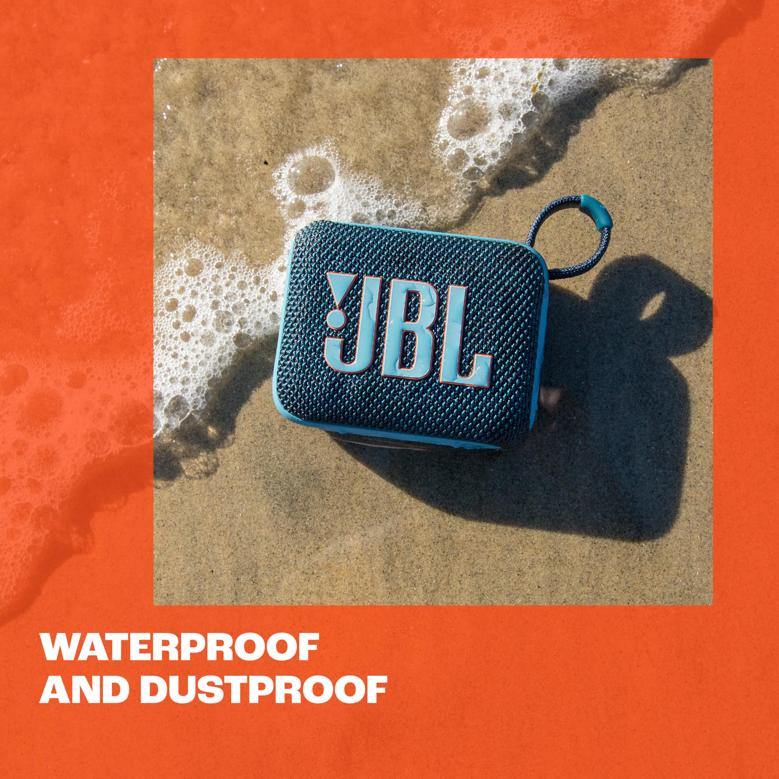 JBL Go 4 detalle del puerto de carga para autonomía