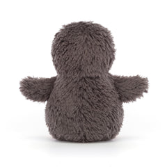 Jellycat Peanut Penguin en habitación infantil como complemento decorativo acogedor