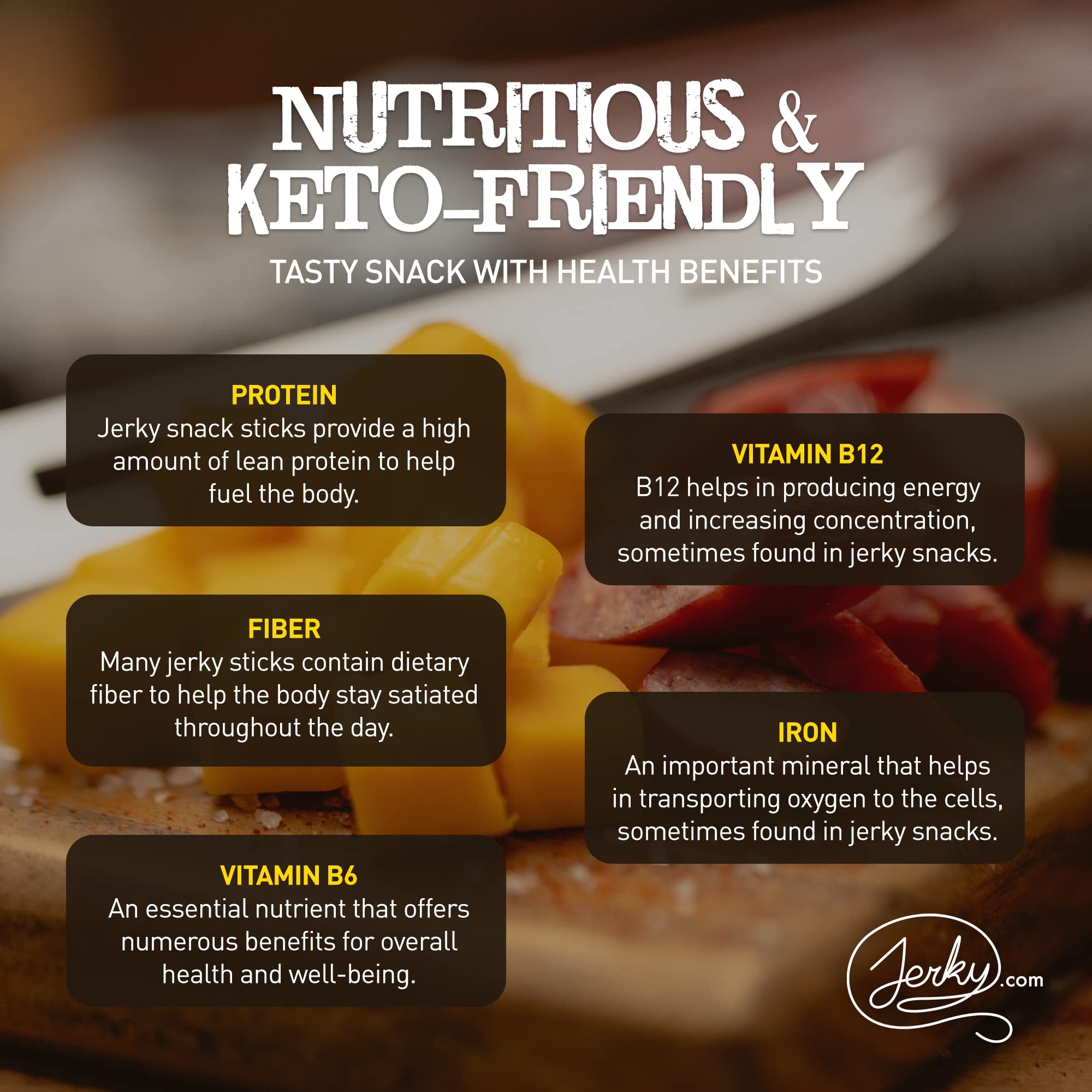 Jerky.com snack en manos durante caminata, práctico y energético para exteriores