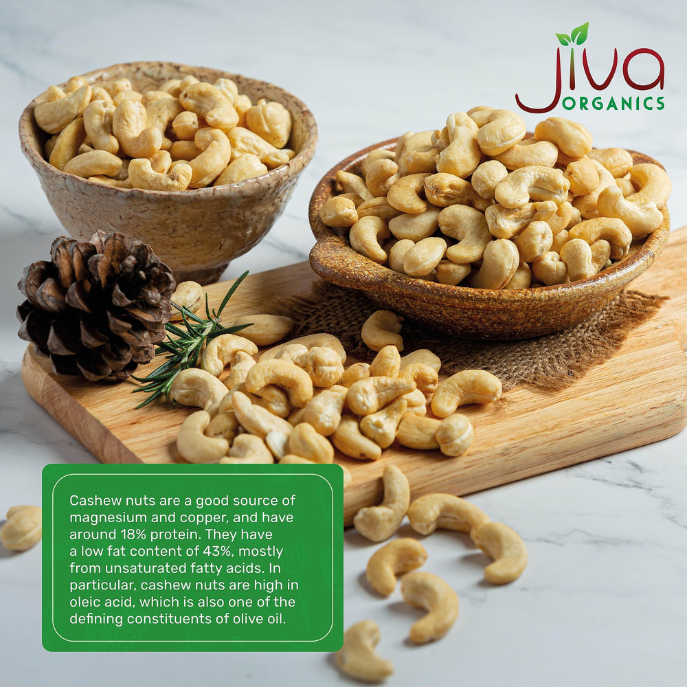 Jiva Organics anacardos triturándose en procesador para crema vegana