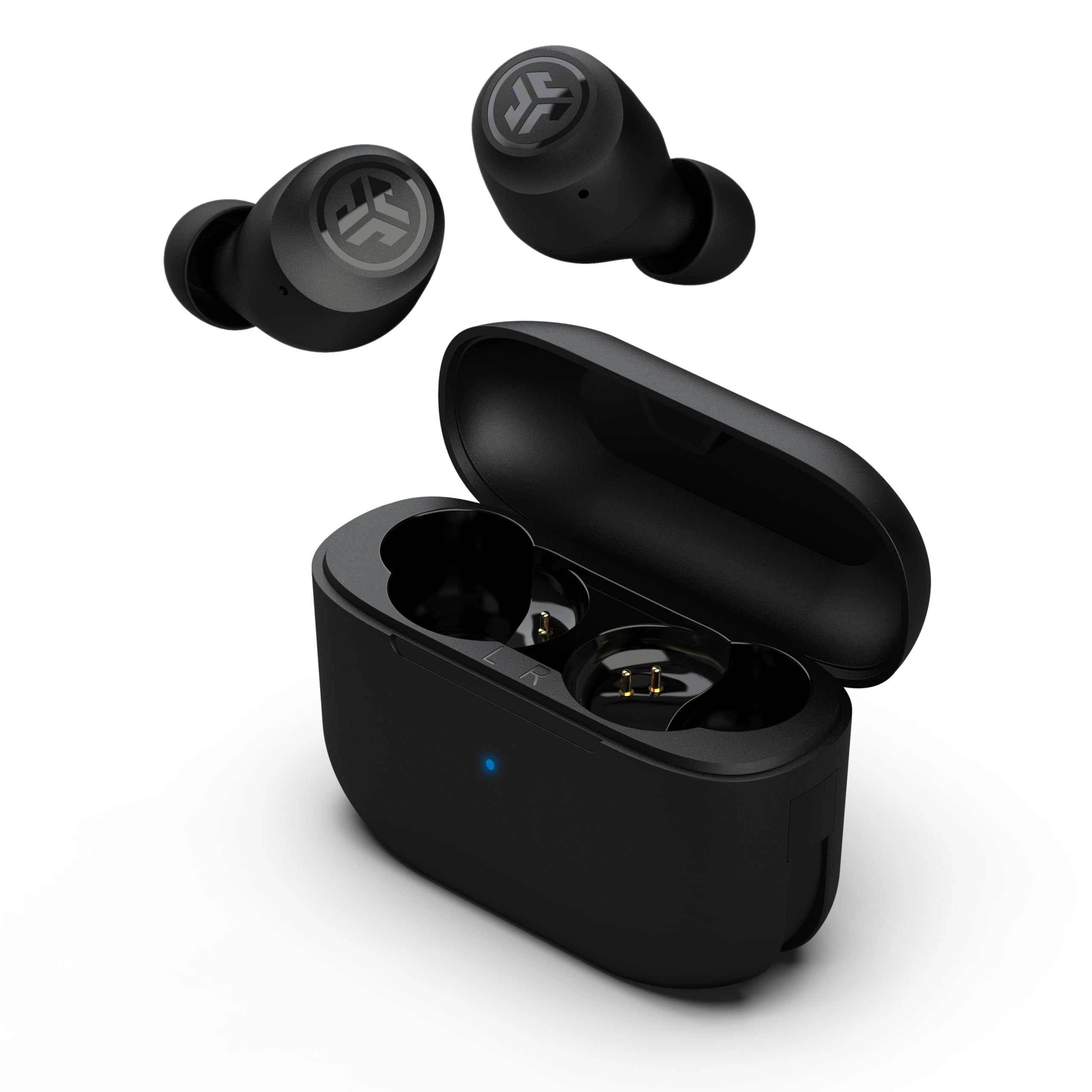 JLab estuche abierto mostrando earbuds y carga rápida, portátil y práctico