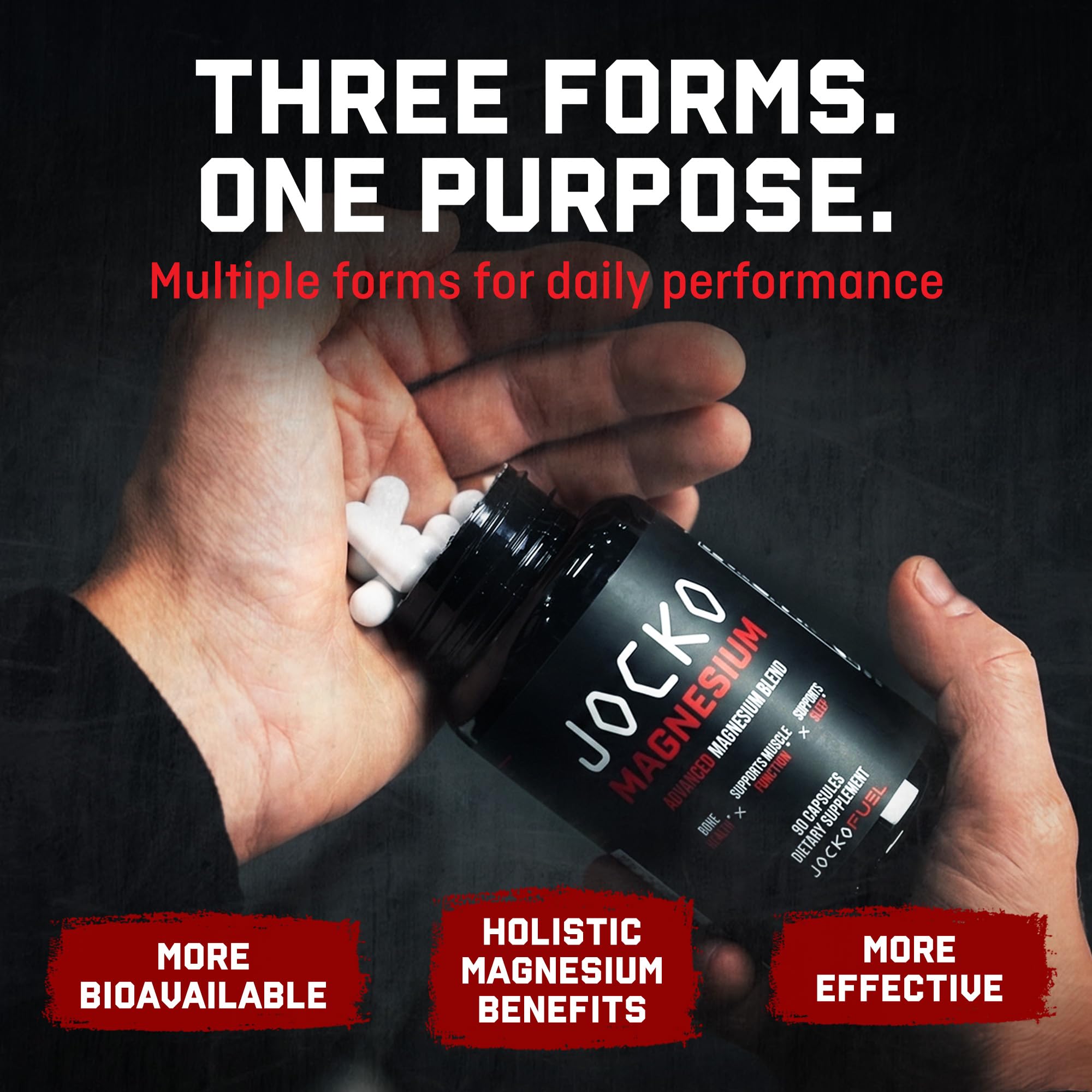 Jocko Fuel junto a una mano para comparar tamaño del envase y raciones disponibles