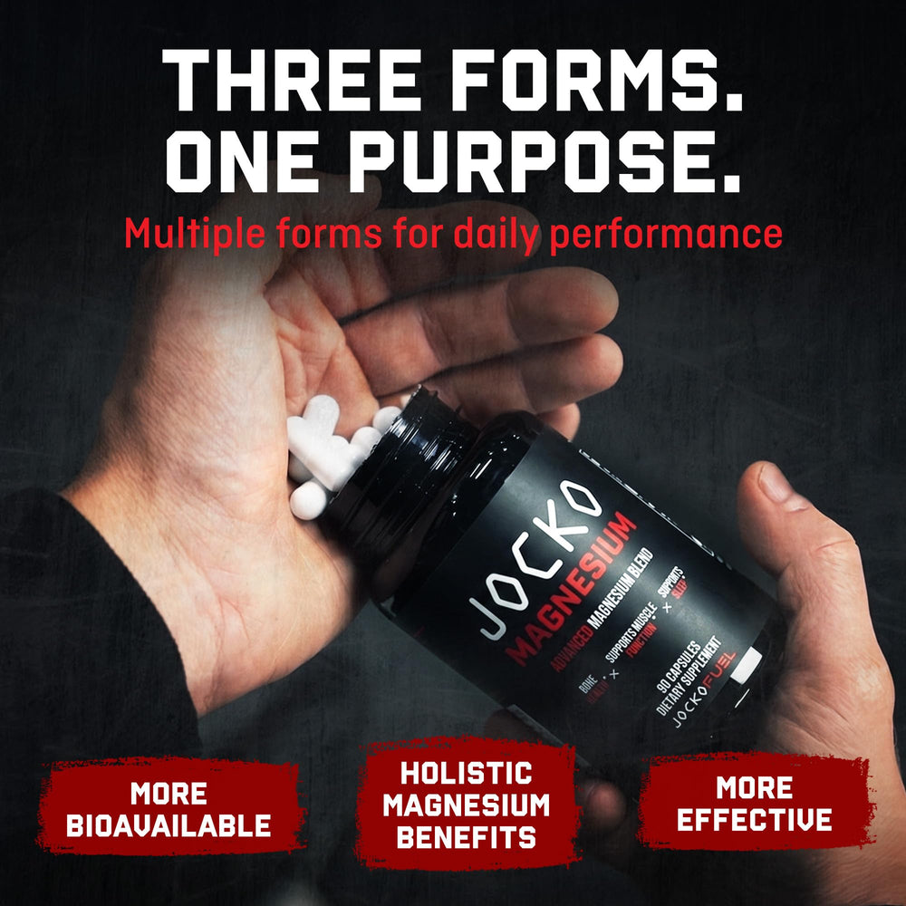 Jocko Fuel junto a una mano para comparar tamaño del envase y raciones disponibles