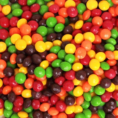 Jumblet ChewySkittles comparación de tamaño en mano, piezas fáciles de servir