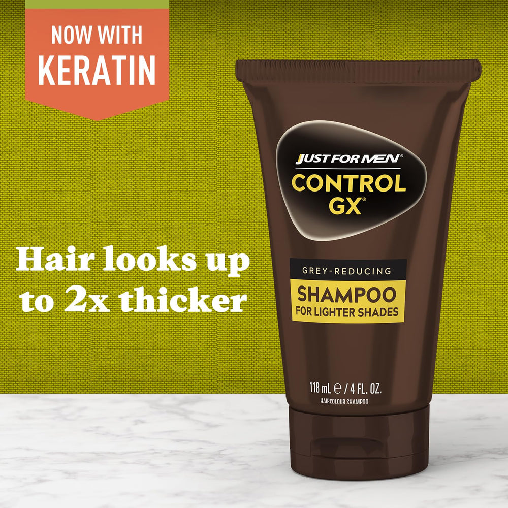 Just for Men Control GX aplicado en cabello bajo la ducha, muestra uso diario sencillo