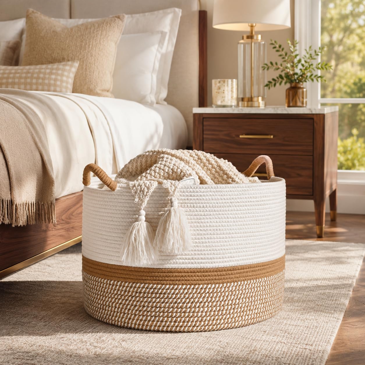 KAKAMAY cesta junto a una silla para comparar tamaño real
