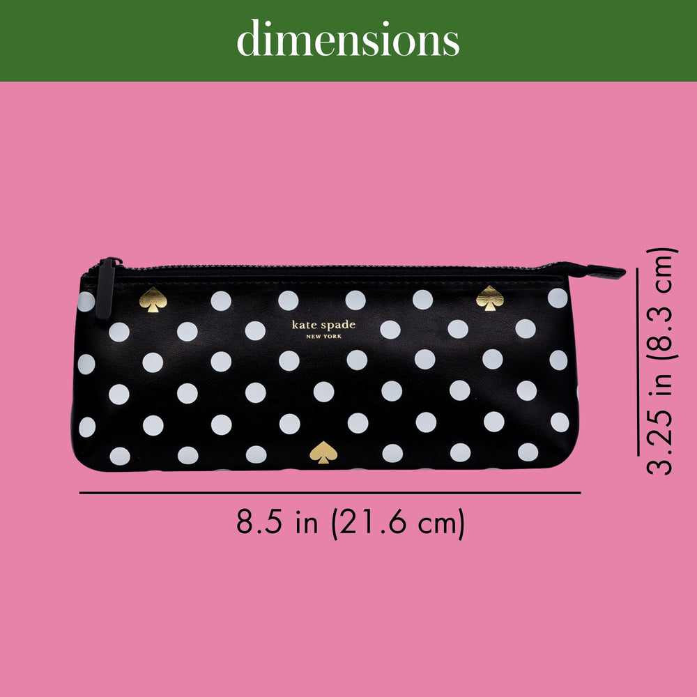 kate spade new york interior mostrando lápices, sacapuntas, goma y regla útil