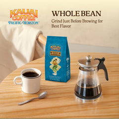 Kauai Coffee granos en primer plano resaltando textura y frescura