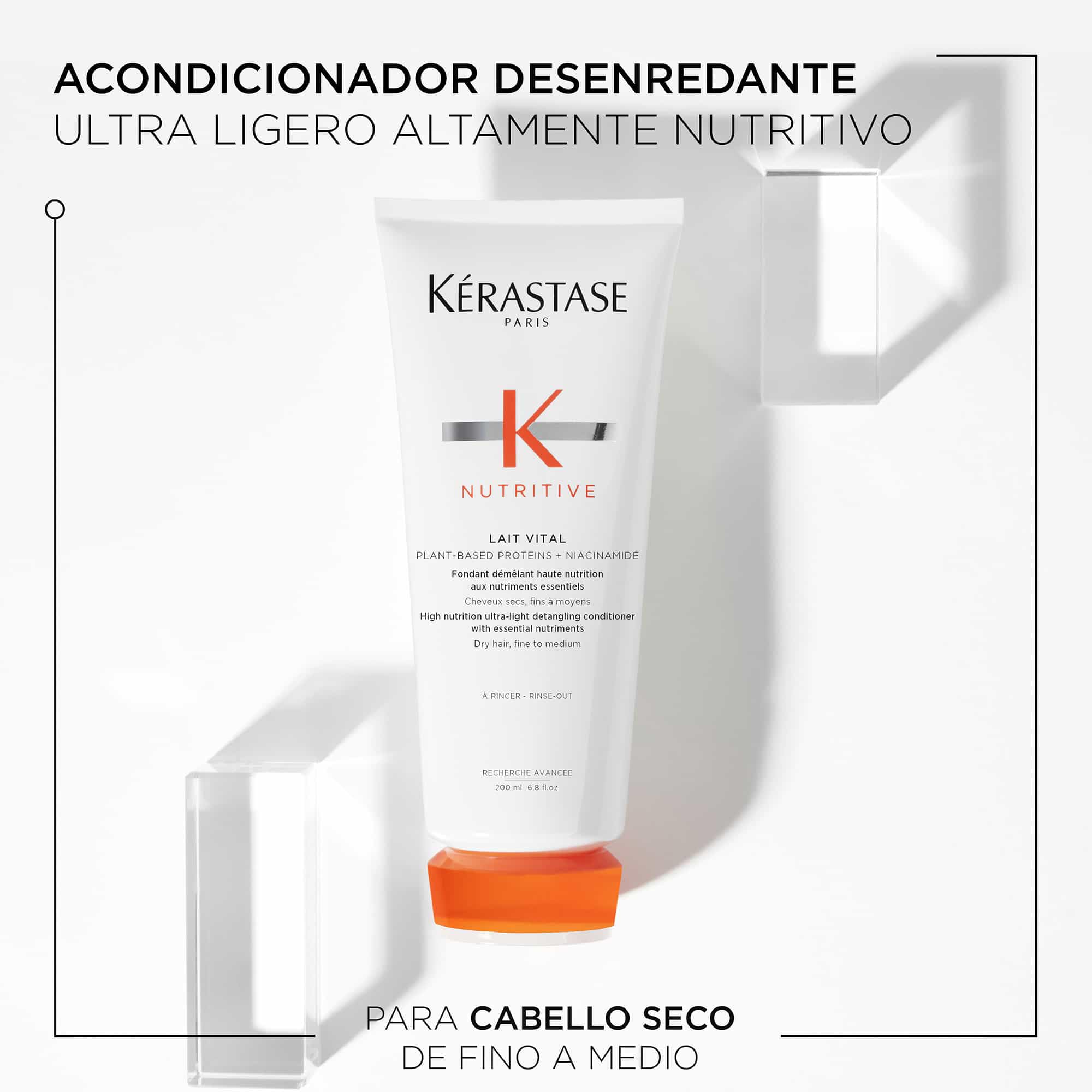 KÉRASTASE Lait Vital aplicación en manos para fácil distribución
