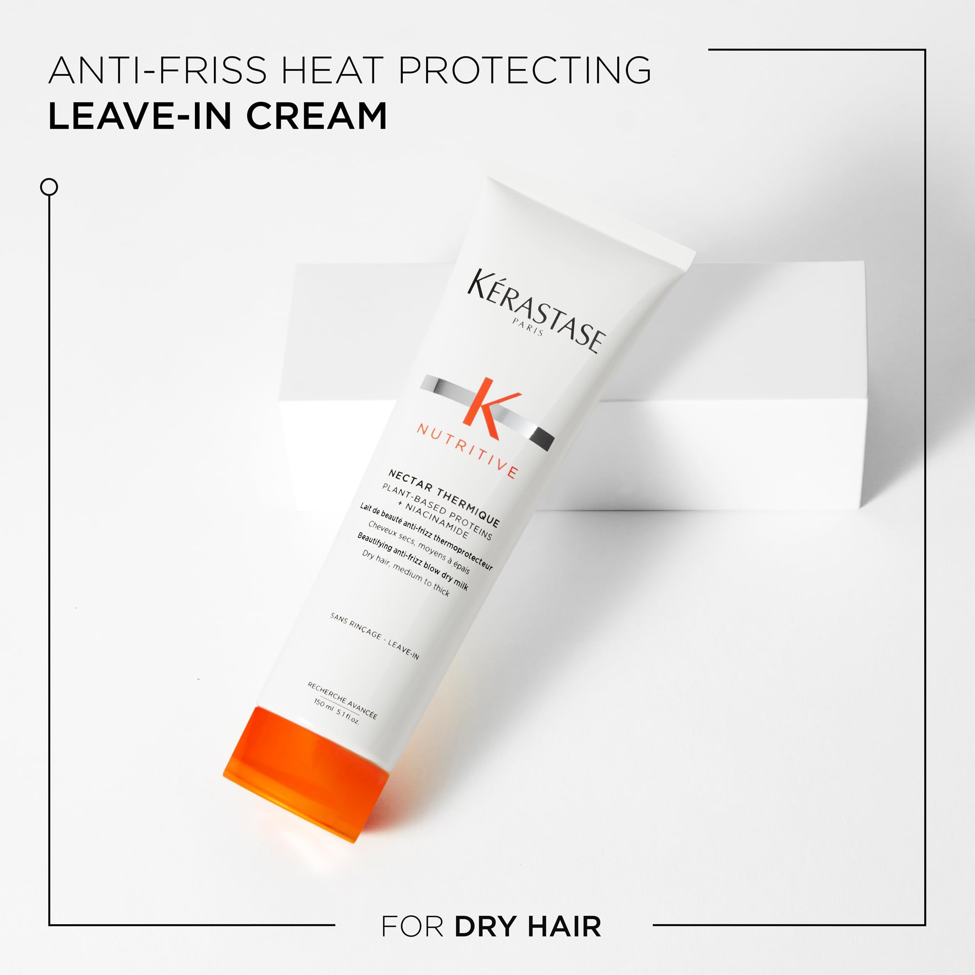 KÉRASTASE producto en uso con secador para protección contra el calor