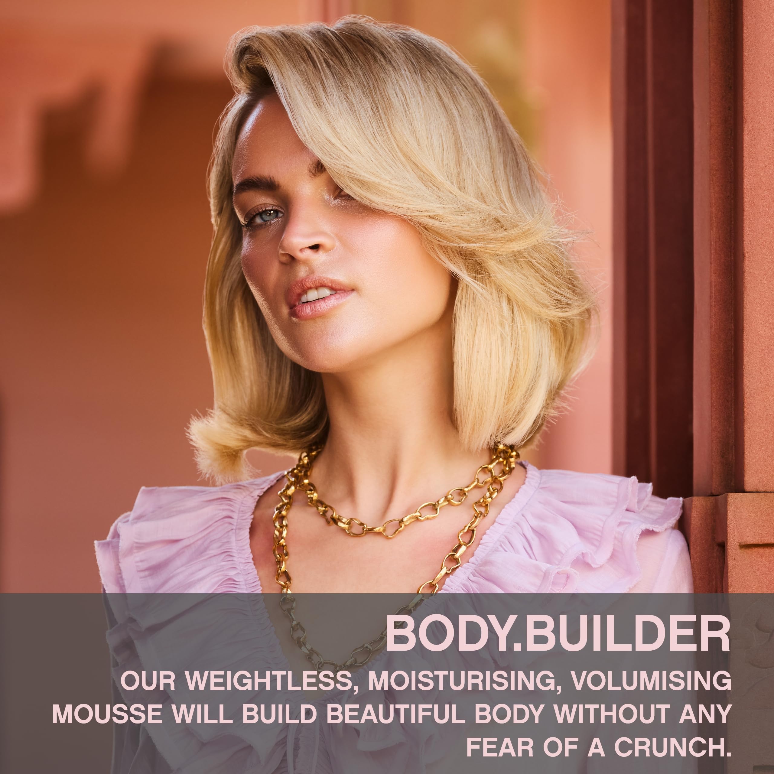 KEVIN.MURPHY espuma BODY.BUILDER textura ligera aporta volumen inmediato