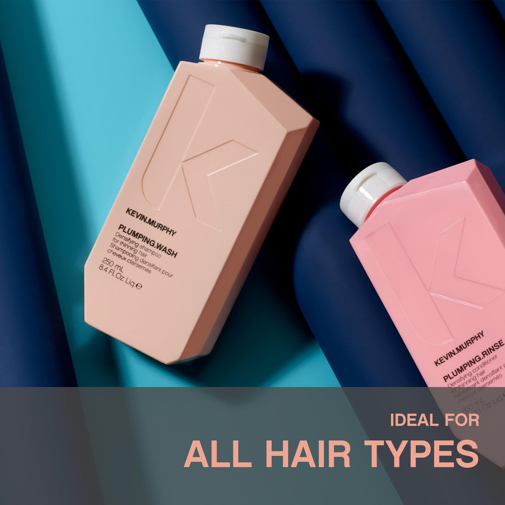 KEVIN.MURPHY botella PLUMPING.WASH junto a una regla para escala real