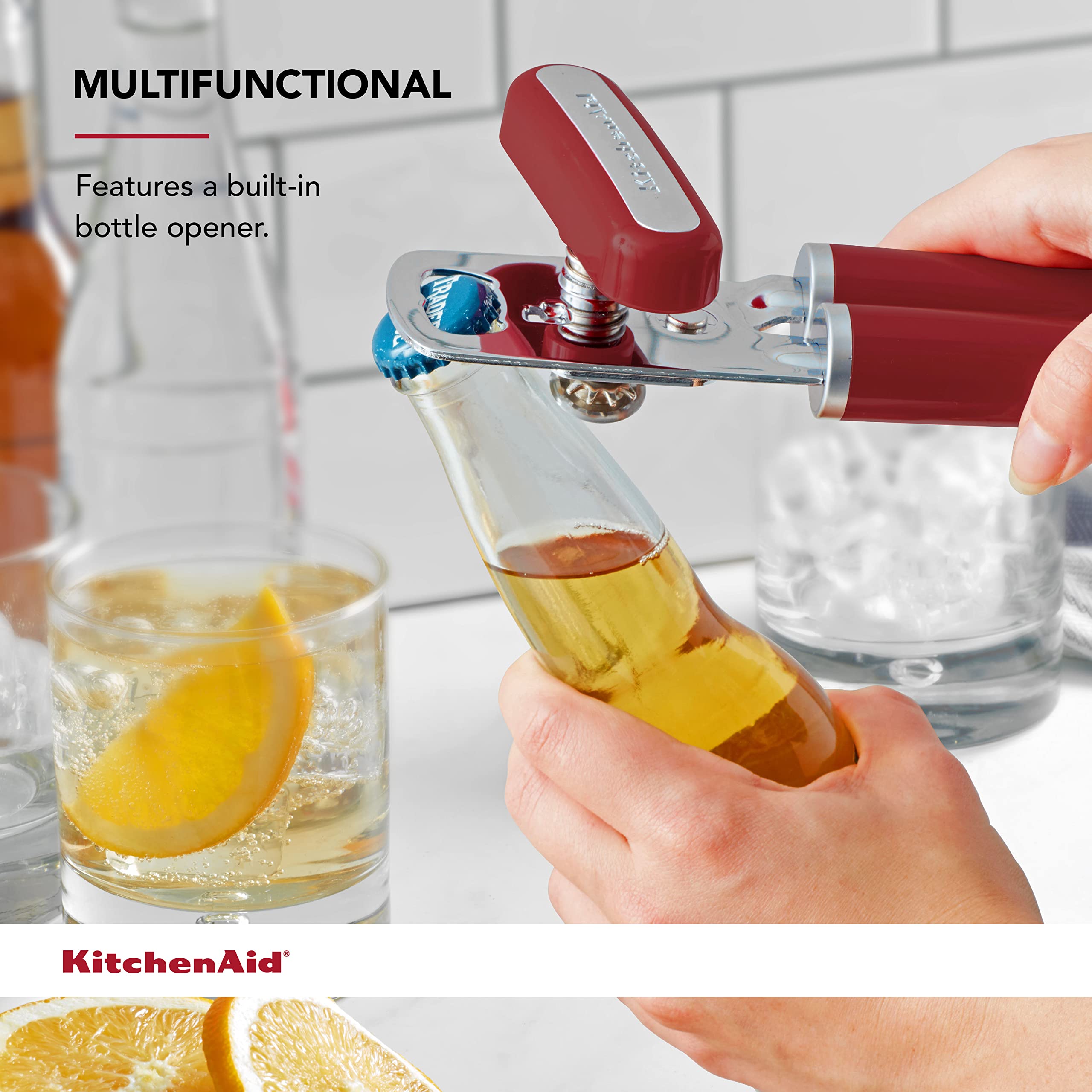 KitchenAid en uso abriendo una lata con poco esfuerzo y buen control