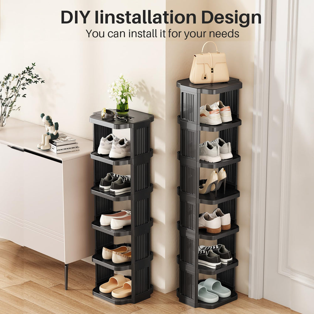 Kitstorack junto a zapatilla para escala, muestra tamaño real