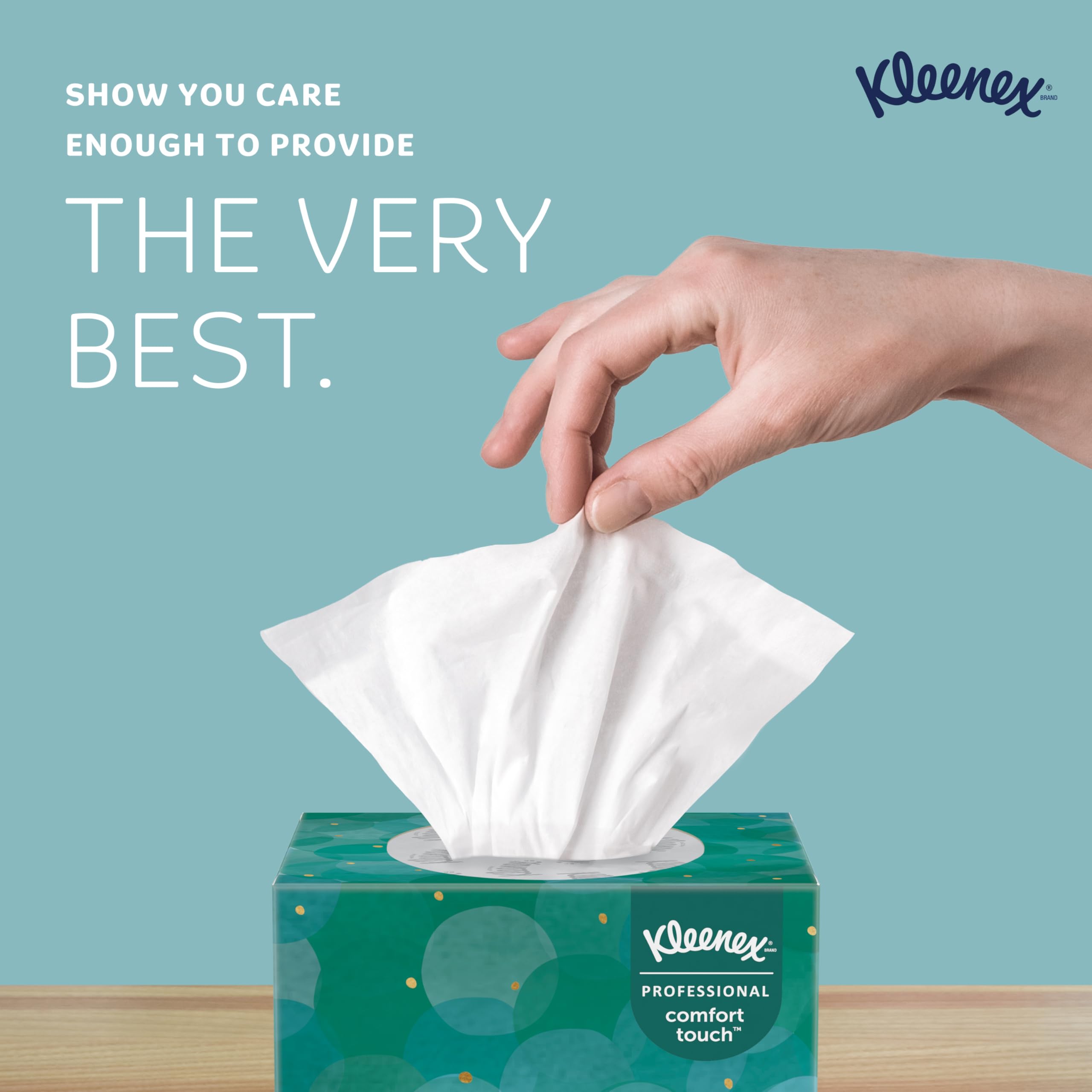 Kleenex comparación de tamaño caja junto a objetos cotidianos