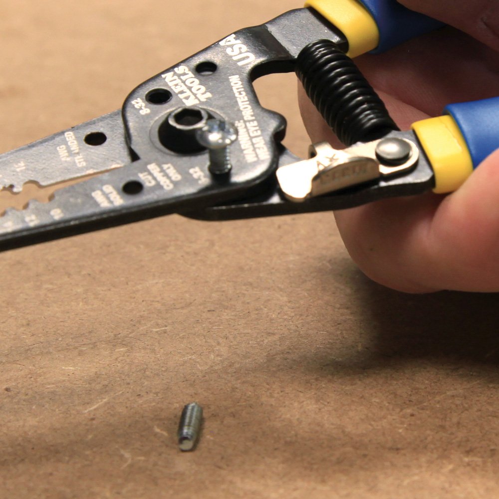 KLEIN TOOLS etiqueta hecho en USA resaltando calidad y durabilidad